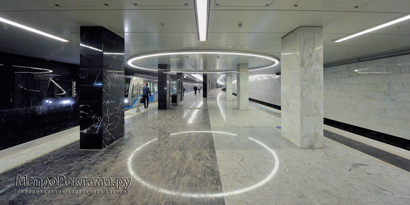 Станция "Пятницкое шоссе". Вход в станционный зал от южного подземного вестибюля.