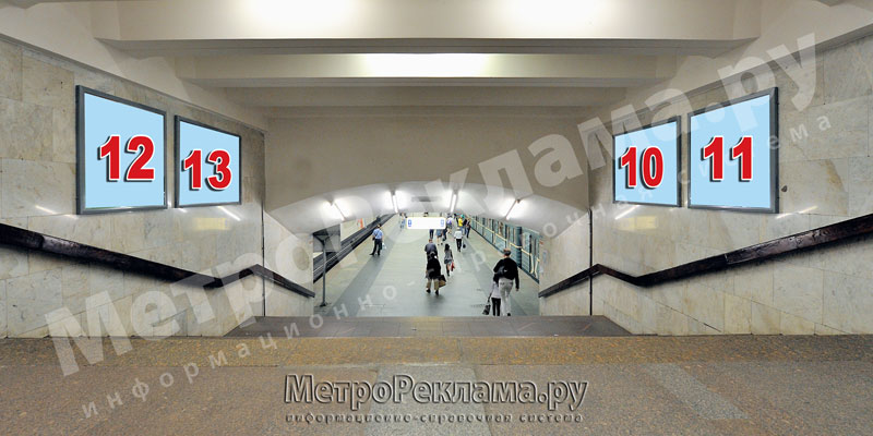 Станция "Бабушкинская". Северный подземный вестибюль станции. Лестница по входу/выходу пассажиров из станционного зала в подземный вестибюль, рекламные места №№ 10, 11, 12, 13. Хороший обзор по входу и выходу со станции.