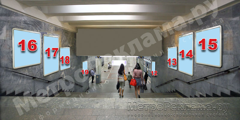 Станция "Новогиреево". Южный подземный вестибюль станции. Несветовые щиты, рекламные места №№ 12, 13, 14, 15, 16, 17, 18, 19. Хороший обзор по входу и выходу пассажиров