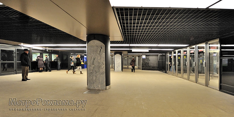 Станция "Шипиловская"  Кассовый зал подземного вестибюля.