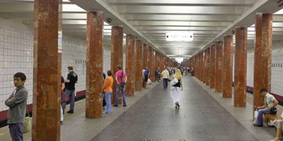 Станция метро "Каховская" 